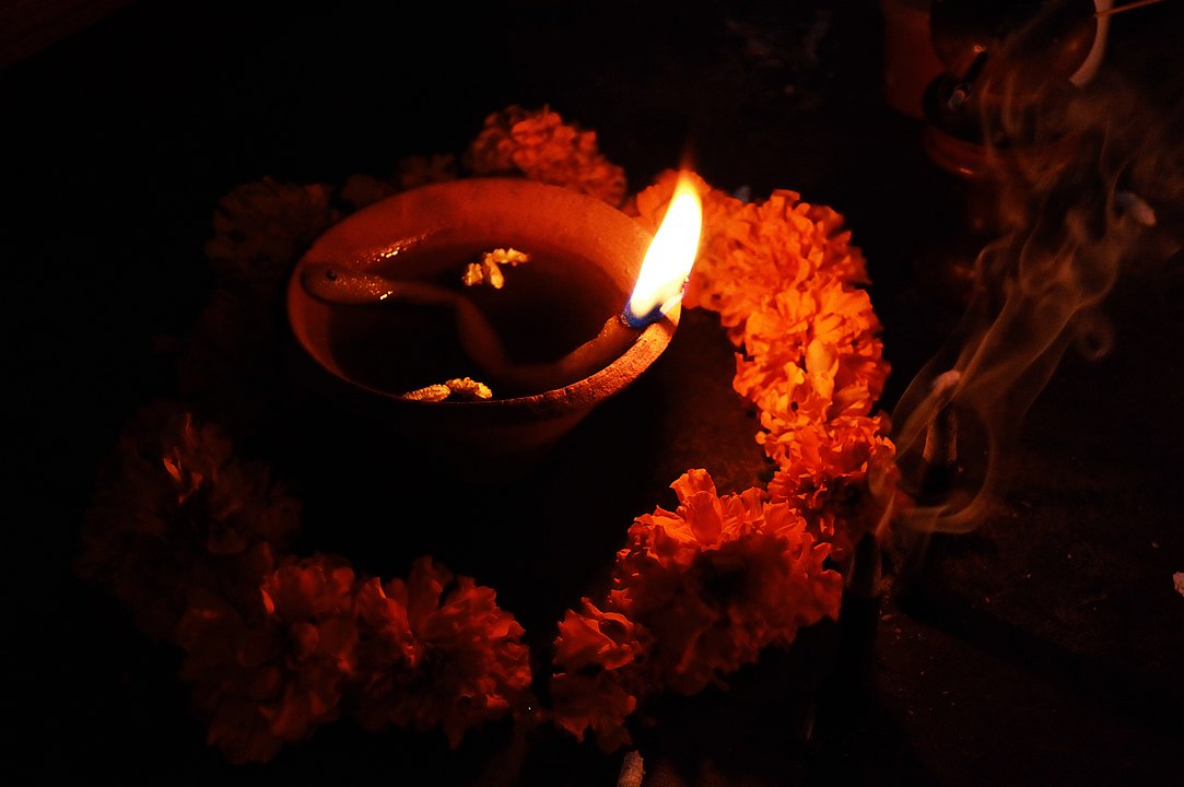 Diyas – Traditional Oil Lamps, Banishing Darkness ...